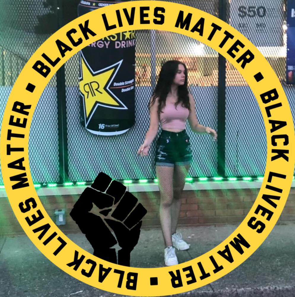 Meet your Posher, Bella